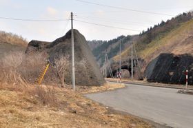 トンネル跡地の切通し