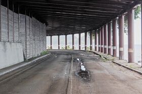 開削された跡地